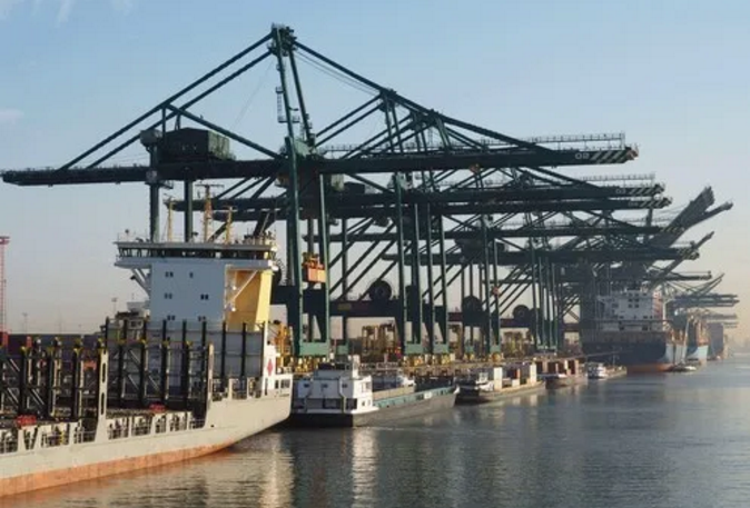 盐田港暂停接收到港船期5天后的出口重箱